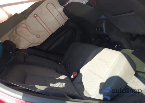 2019 Chevrolet Equinox Lt z USA, uszkodzony, nr VIN 2GNAXUEV1K6184670